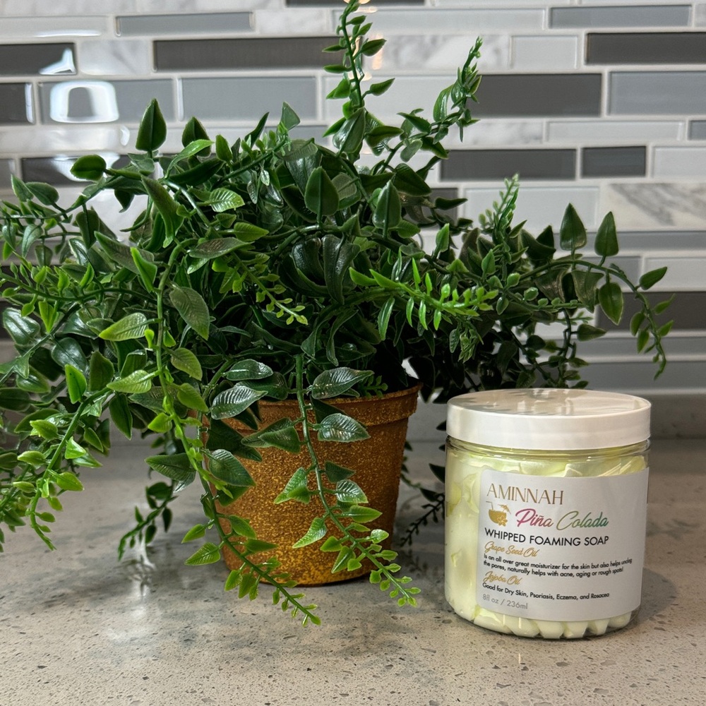 AMINNAH - Piña Colada Whipped Foaming Soap